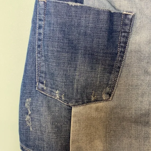 One Teaspoon Medium Wash Two-Tone Distressed Denim Mini Skirt. Size 27 - Picture 8 of 11